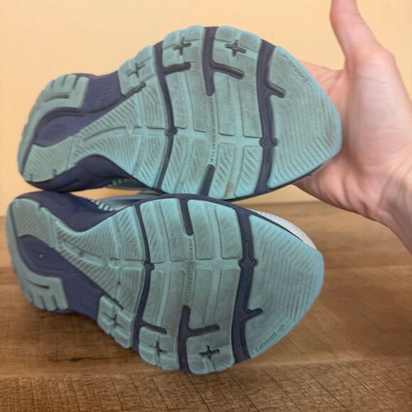 Women's Brooks Adrenaline GTS 23 size 6 shorts Blue Glass/Nile Blue/Marina - Picture 9 of 10